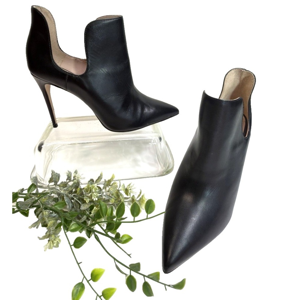 James Chan Black Leather Stihletto Heel Booties 7.5 US Brazil Ashley Curvy Cut
